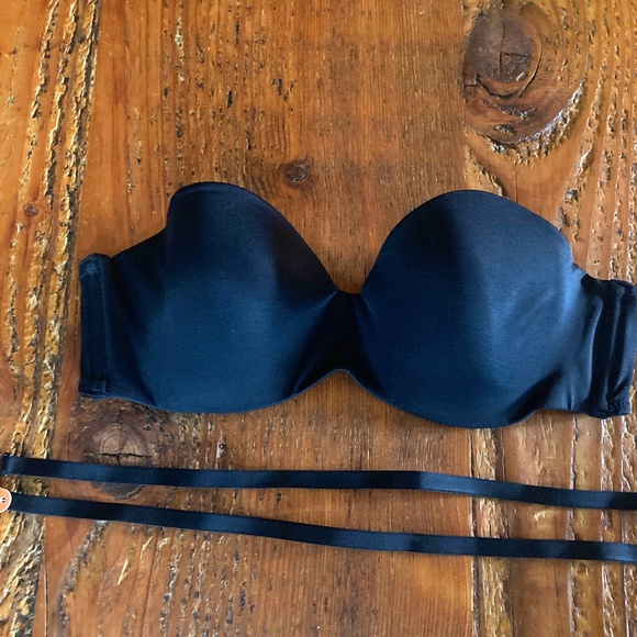 3/$15 Black Strapless Convertible Bra 34B with Underwire - Picture 1 of 10